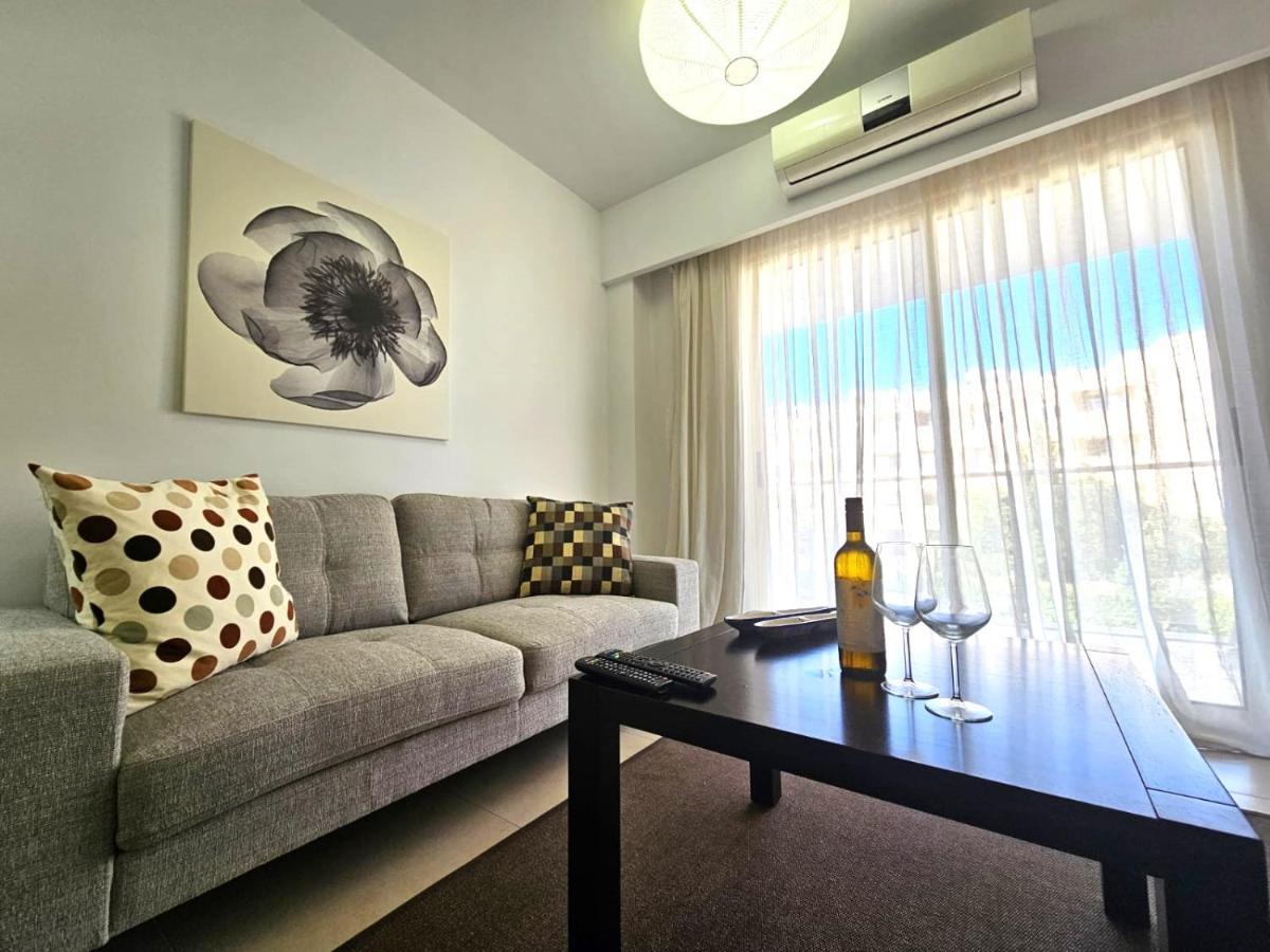 Elysia Park Apartments Paphos 外观 照片